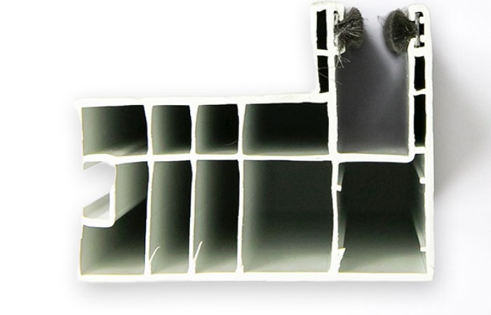 -Guia_central_PVC-60x72-persianas