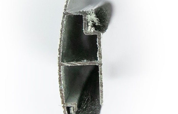 03-perfil_guia_para_mosquitera_corredera_