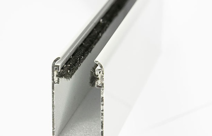 02-Carril_guia_para_mosquitera