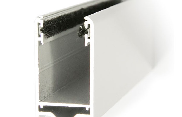 -Carril_guia_persiana_tradicional-25X47_